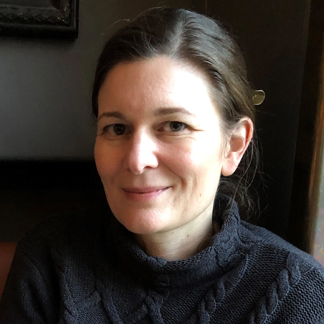Porträttbild på Monika Staub Halling.