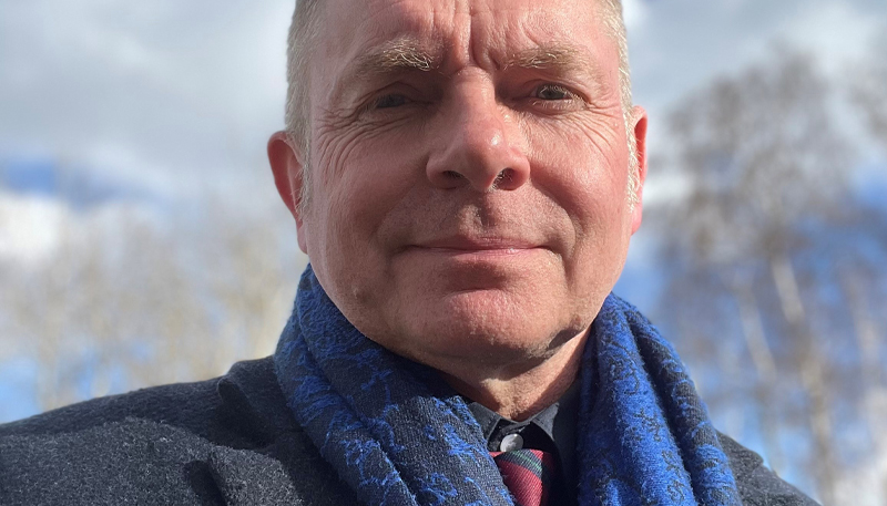 Porträttbild på Magnus Hjort.