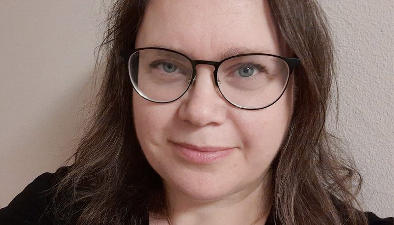 Porträttbild på Helena Viklund.