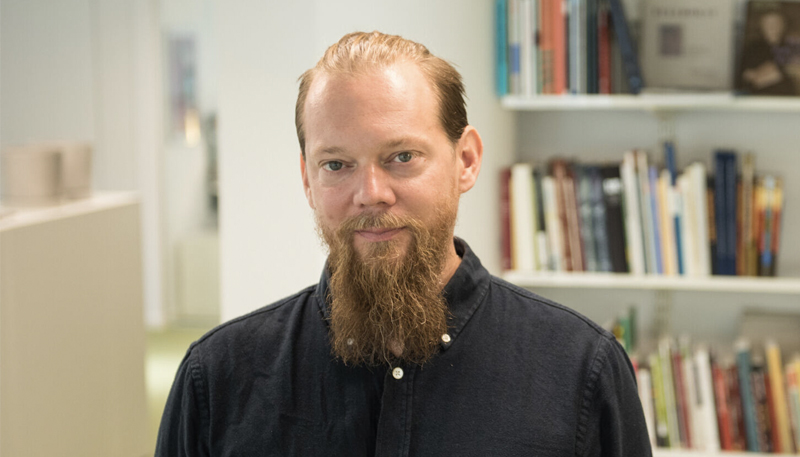 Porträttbild på Daniel Forsman.