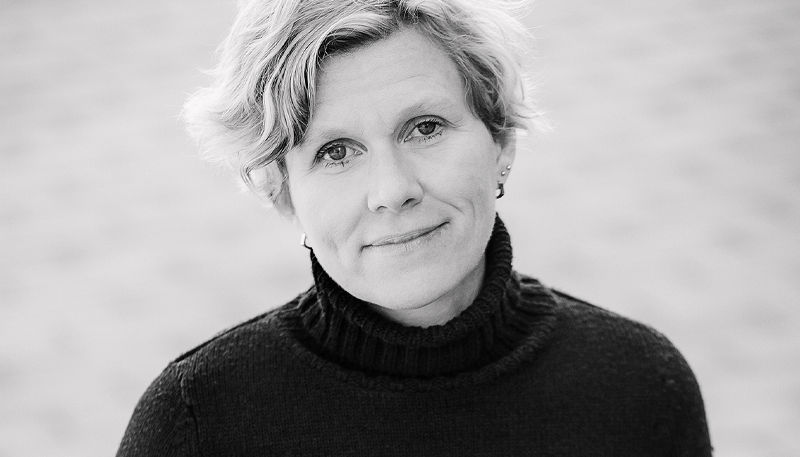 Porträttbild Annika Legzdins.
