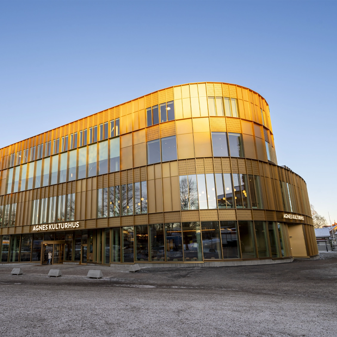 Bild på Agnes Kulturhus utifrån.