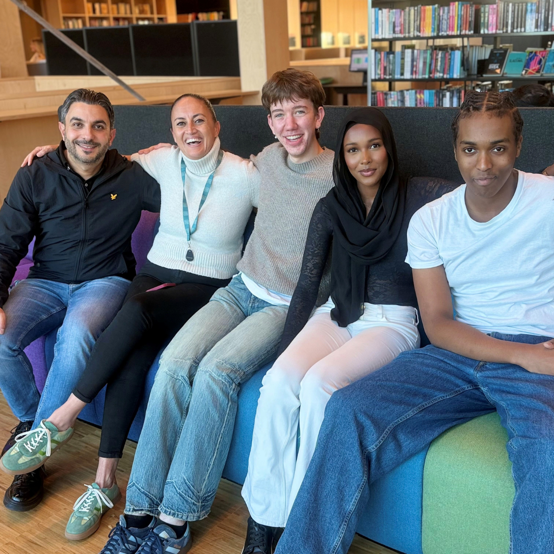 Foto på, f.v., Barakat Aldammad, Edith Barlow, Emil Cederulf, Qadra Mohamad och Yusef Said.